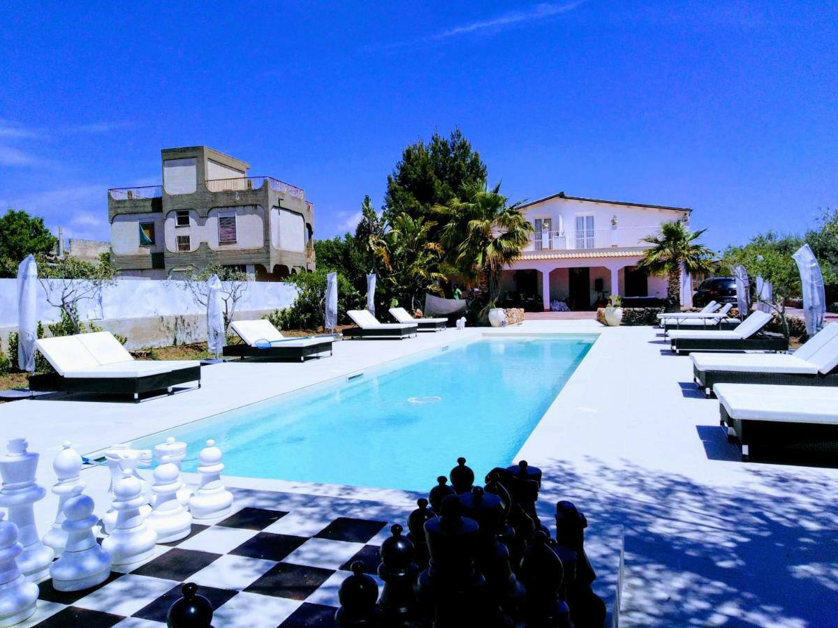 Hotel Residence Noto Marina Екстер'єр фото