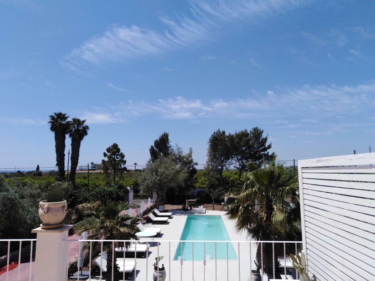 Hotel Residence Noto Marina Екстер'єр фото