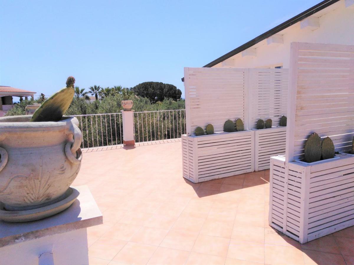 Hotel Residence Noto Marina Екстер'єр фото