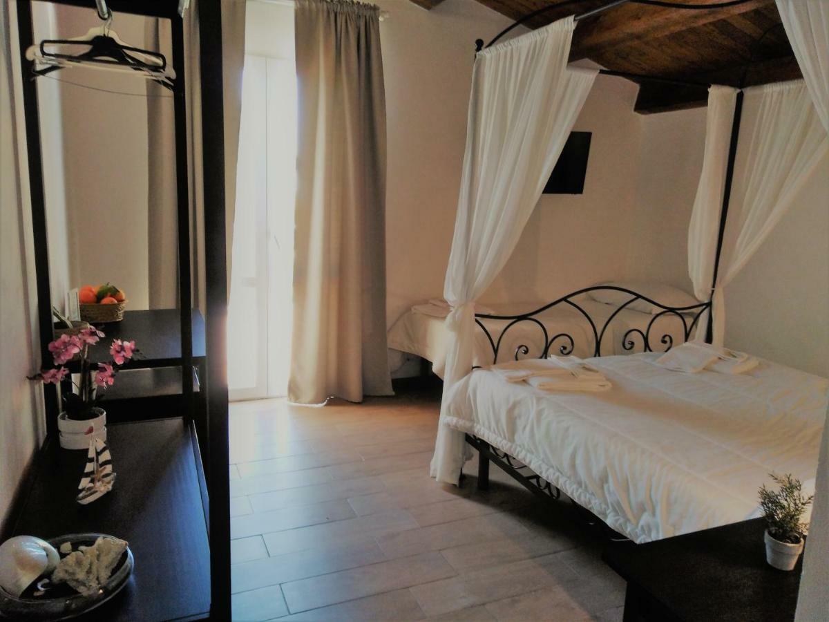 Hotel Residence Noto Marina Екстер'єр фото