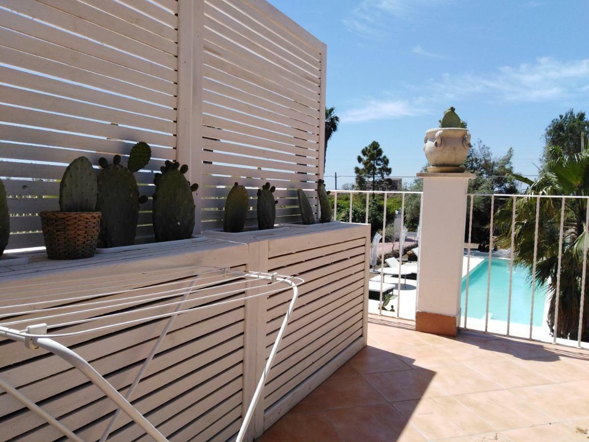 Hotel Residence Noto Marina Екстер'єр фото