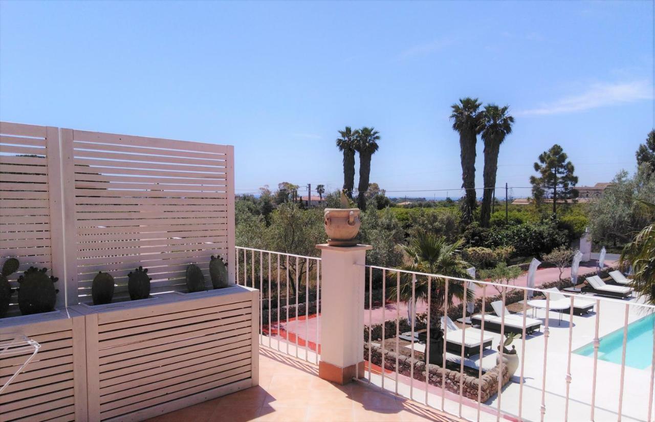 Hotel Residence Noto Marina Екстер'єр фото